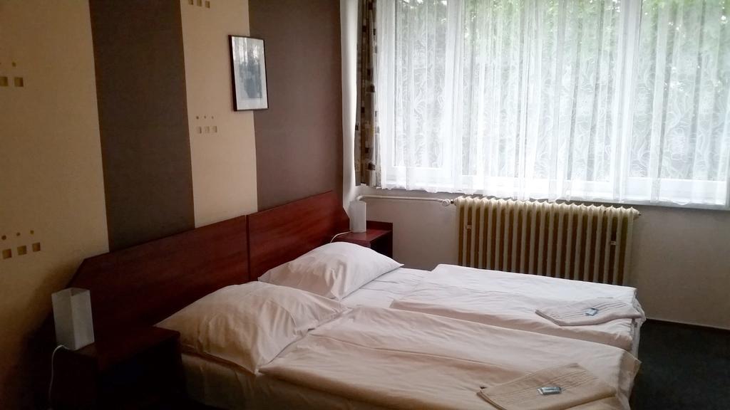 Hotel Zimni Stadion 3*